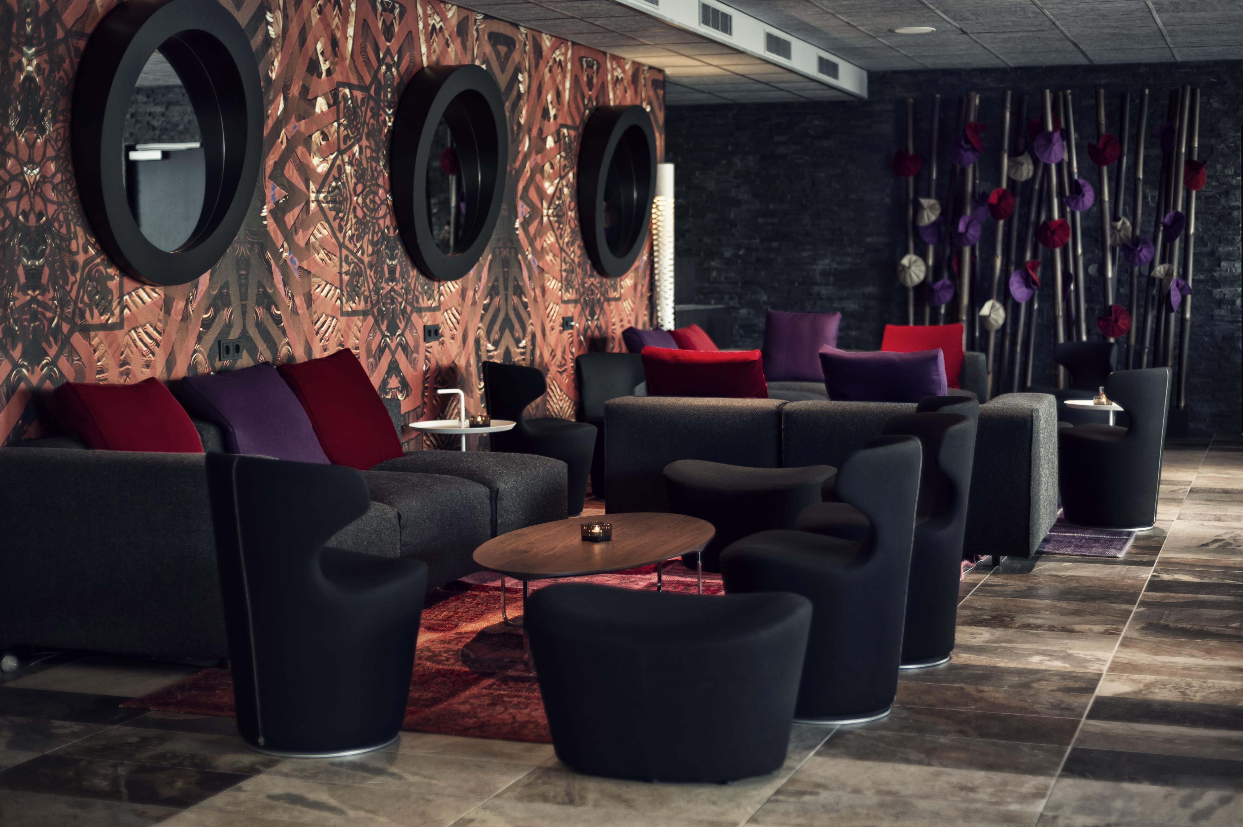 Hotel Mainport Rotterdam, A Hilton Affiliate