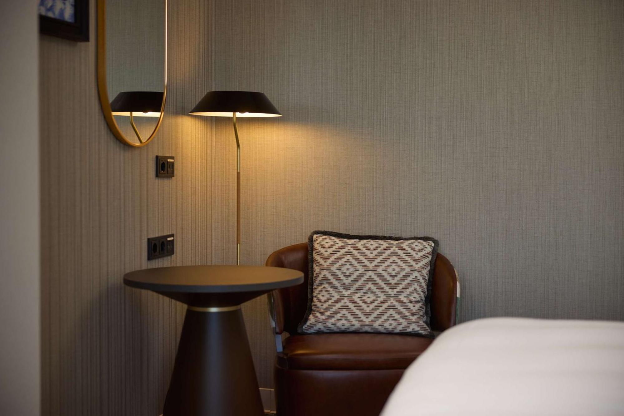 Mainport Rotterdam, A Hilton Affiliate Hotel Rotterdam