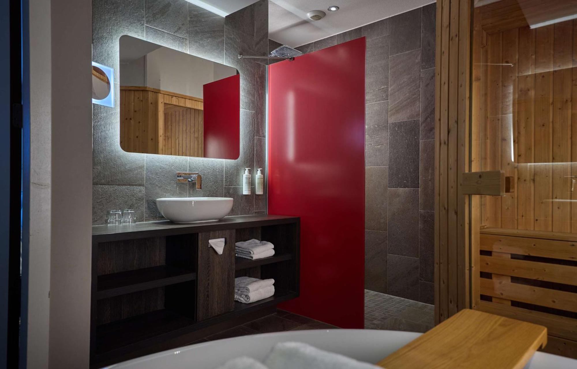 Hotel Mainport Rotterdam, A Hilton Affiliate Rotterdam