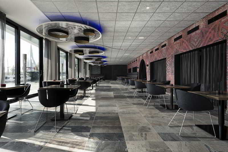 Mainport Rotterdam, A Hilton Affiliate 4*